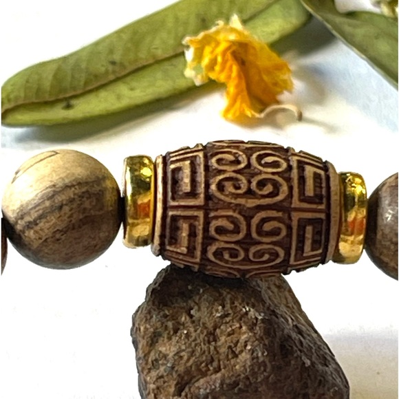 Sandalwood Lucky Cloud Bracelet Round Beaded Stretchy Bracelet Healing Bracelet - Picture 4 of 6